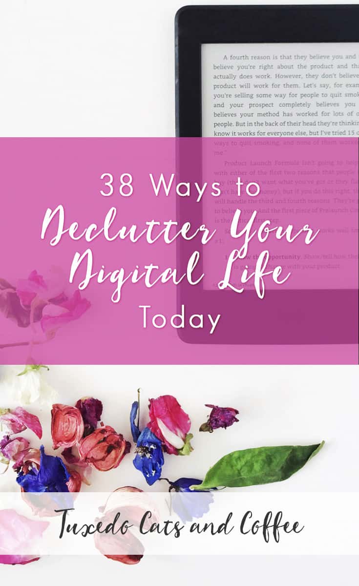 I LOVE decluttering! It’s honestly one of my favorite things in the whole world. So today I have a long blog post for you with over 30 ways to declutter your digital life. We’ll be tidying things up and decluttering what's no longer needed on your computer and devices to keep things neat and organized so you can be less stressed and have better peace of mind!