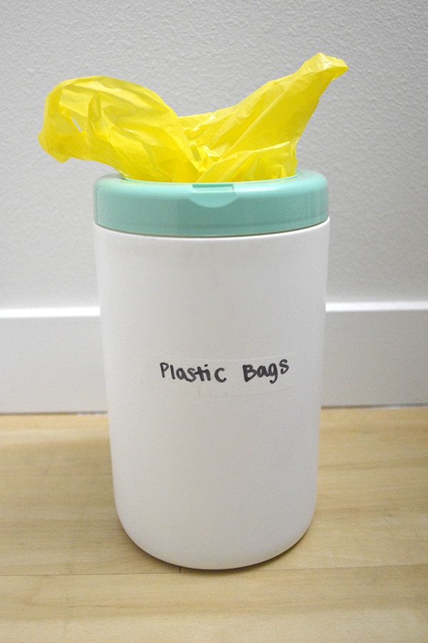 Plastic bag container