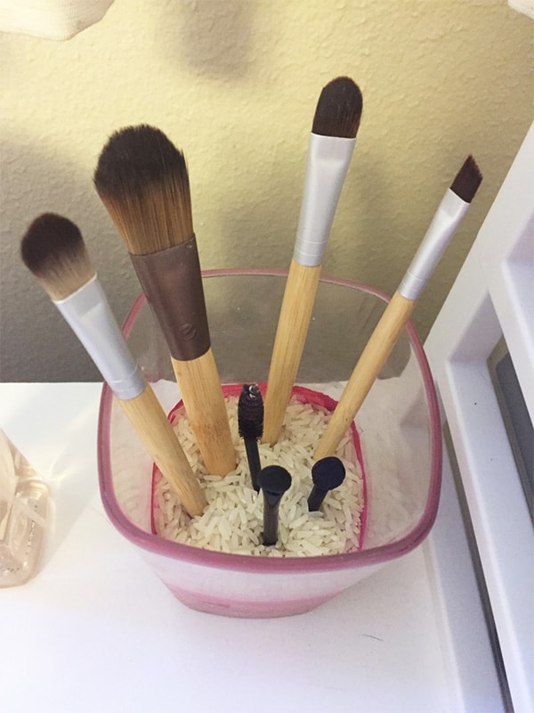 Organized makeup brushes
