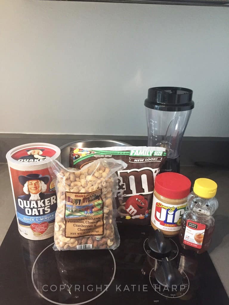 Ingredients for the granola bites