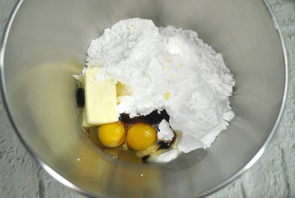 Mix the cream cheese, powdered sugar, and other ingredients